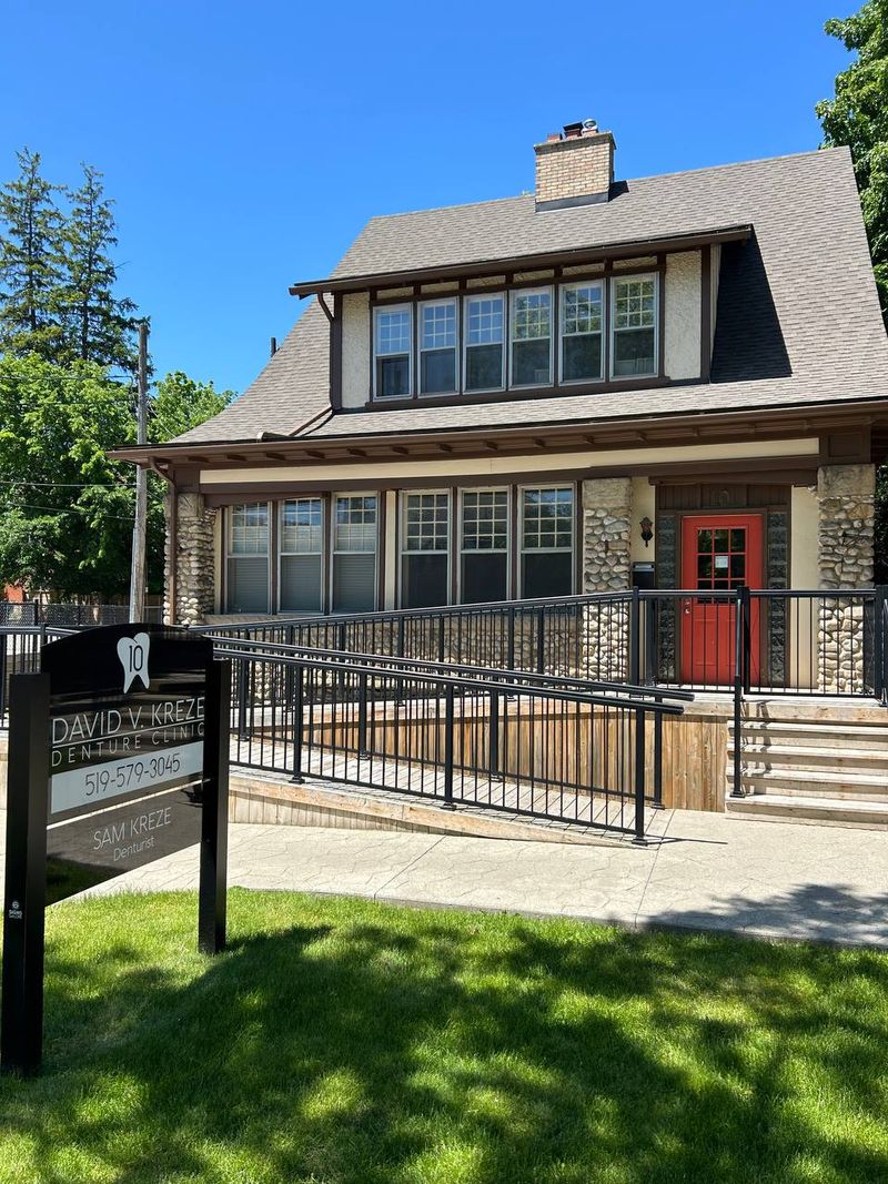 Kreze Denture Clinic — exterior and grounds